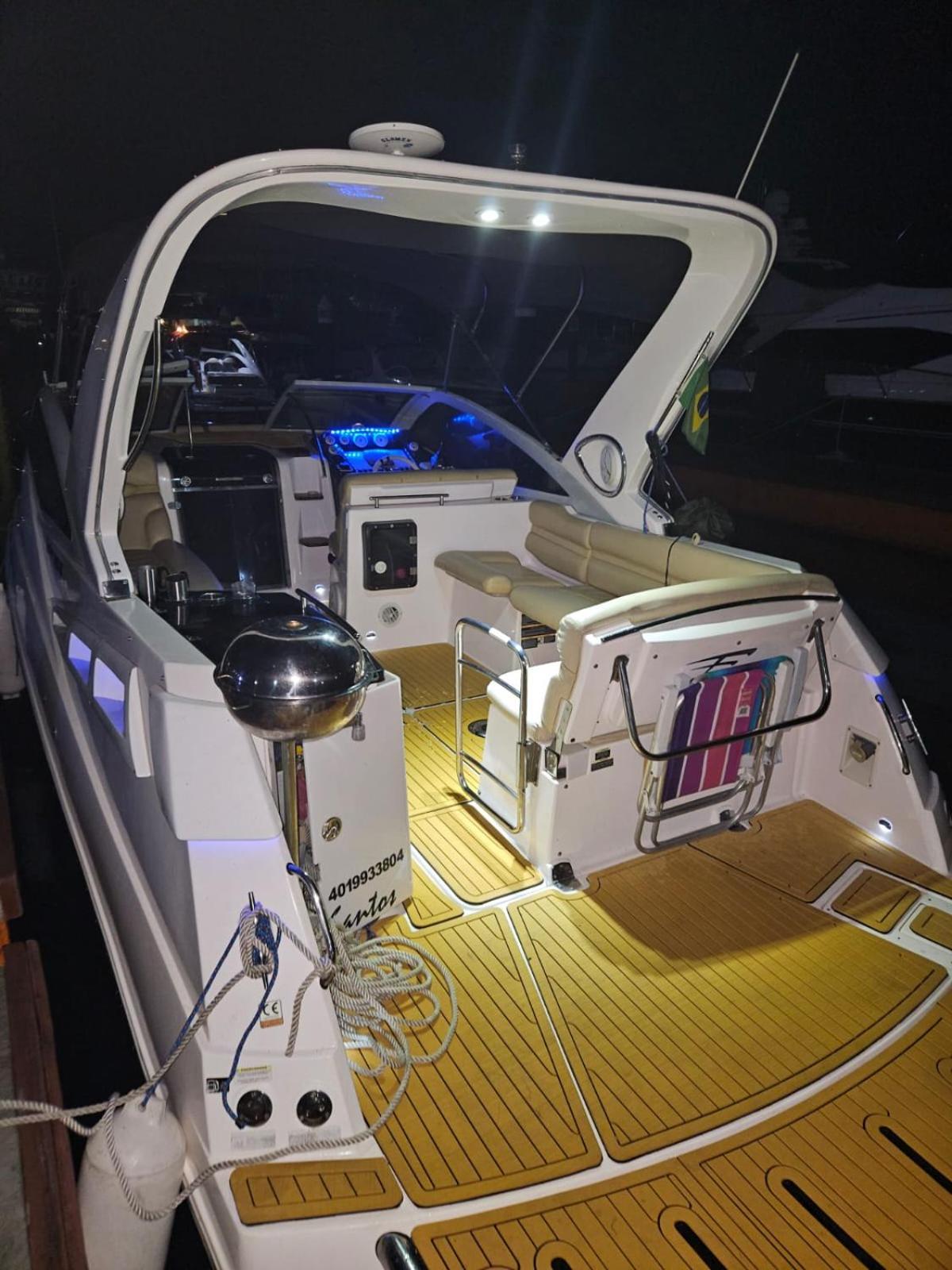 ホテル Happy Boat アングラドスレイス エクステリア 写真